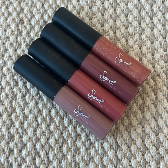 Sigma lipgloss bundle - Picture 1 of 3